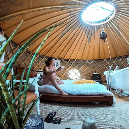 Cerchio Del Desiderio Glamping Retreat Hotel Pescara Ngoại thất bức ảnh